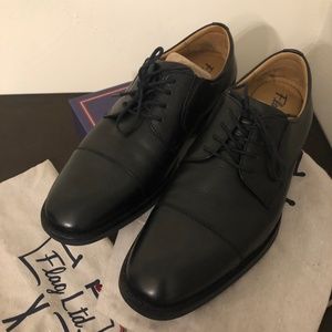 MENS BLACK DRESS SHOES size 8M